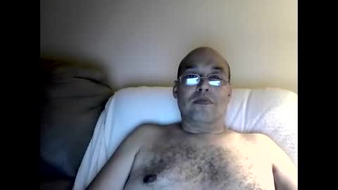 Snapshot of latinoinfla chatting on February 1, 2:58 am latinoinfla online show from February 1, 2:58 am