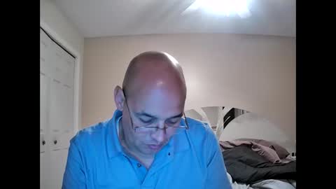 Snapshot of latinoinfla chatting on February 2, 2:59 am latinoinfla online show from February 2, 2:59 am