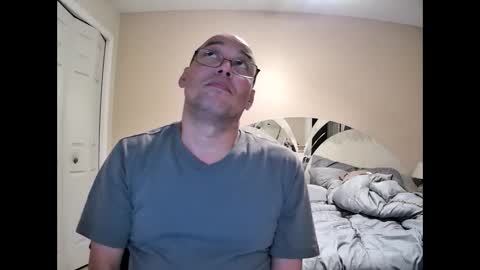 Snapshot of latinoinfla chatting on January 5, 3:32 am latinoinfla online show from January 5, 3:32 am