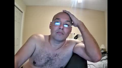 Snapshot of latinoinfla chatting on January 20, 1:07 am latinoinfla online show from January 20, 1:07 am