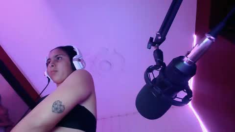 Laurent online show from February 22, 6:17 am