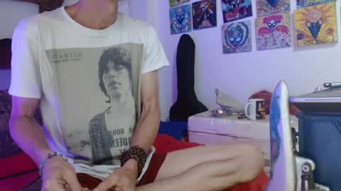 Snapshot of laye19 chatting on February 11, 2:46 pm Laye19 online show from February 11, 2:46 pm