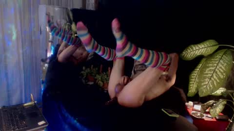 Snapshot of laye19 chatting on October 19, 7:22 am Laye19 online show from October 19, 7:22 am