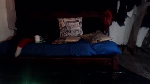 Snapshot of laye19 chatting on September 30, 3:23 am Laye19 online show from September 30, 3:23 am