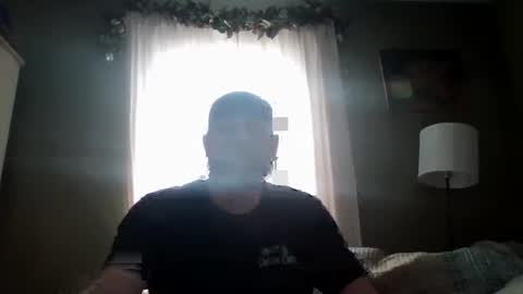 Snapshot of layinlow42 chatting on February 1, 4:44 pm layinlow42 online show from February 1, 4:44 pm