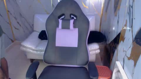 leam_1 online show from November 22, 10:31 pm