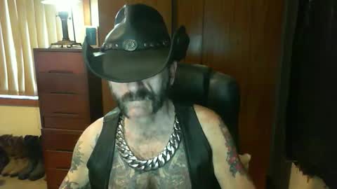 leathergreaser online show from November 16, 10:12 pm