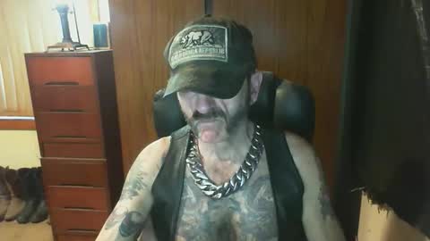 leathergreaser online show from February 8, 7:47 am