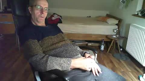 Dave online show from February 27, 6:20 pm