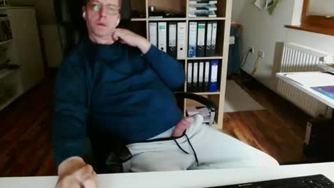 Dave online show from April 27, 9:31 pm