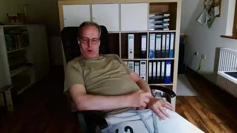 Dave online show from May 10, 9:38 pm