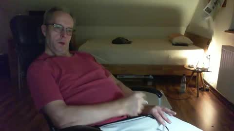 Dave online show from January 10, 11:39 pm