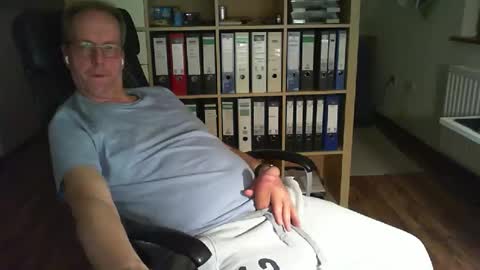 Dave online show from November 30, 11:29 pm