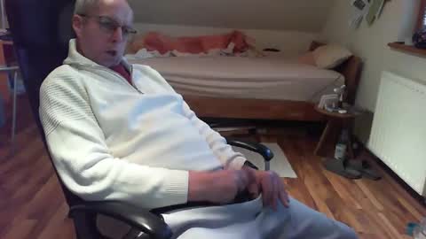 Dave online show from February 16, 4:21 pm