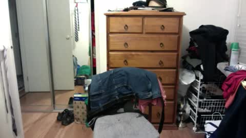 Pussylicker online show from December 18, 11:56 am