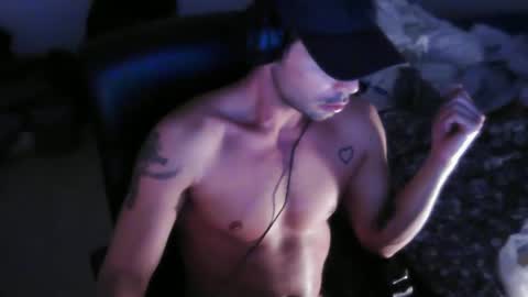 Snapshot of leo1991lol chatting on October 25, 5:20 am leo1991lol online show from October 25, 5:20 am