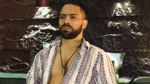 Leo  Diaz online show from November 3, 2:05 am