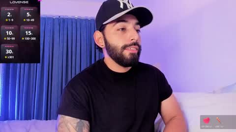 Snapshot of leo_thewolf chatting on October 24, 7:26 pm Leonardo online show from October 24, 7:26 pm