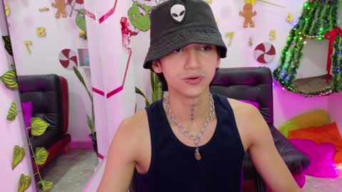 Leo online show from December 26, 1:32 pm