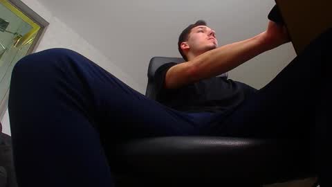 LeoIsaiah online show from January 29, 6:33 am