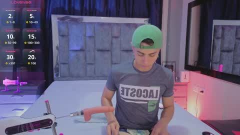 leomonnroe online show from April 10, 7:32 pm