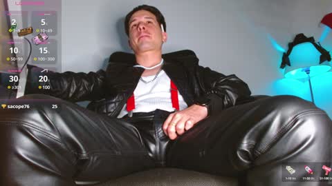 Snapshot of leonal_oconer chatting on December 26, 8:00 pm iam leonal online show from December 26, 8:00 pm