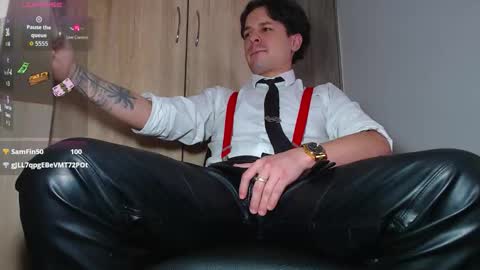 Snapshot of leonal_oconer chatting on October 11, 8:24 pm iam leonal online show from October 11, 8:24 pm