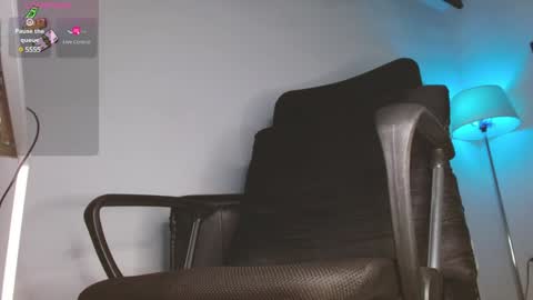 Snapshot of leonal_oconer chatting on February 4, 6:49 pm iam leonal online show from February 4, 6:49 pm