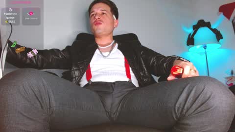 Snapshot of leonal_oconer chatting on December 9, 7:57 pm iam leonal online show from December 9, 7:57 pm