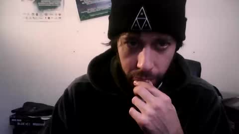 leonidascum online show from February 6, 4:03 pm