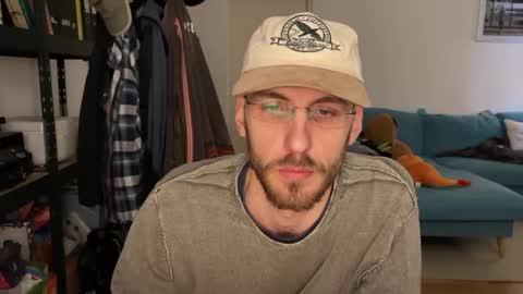 Leon online show from February 19, 3:30 pm