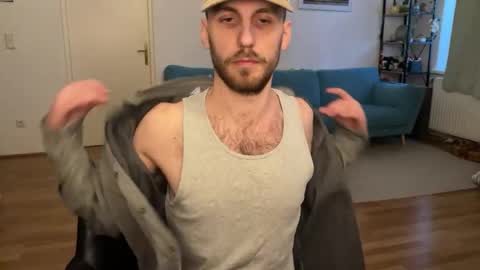 Leon online show from March 9, 4:34 pm