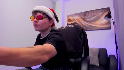 Leo  online show from December 5, 5:14 am