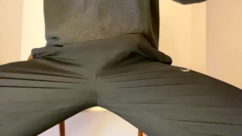 leo online show from February 4, 4:08 pm