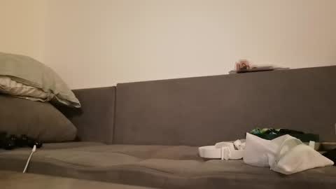 neoglo online show from February 8, 3:19 am