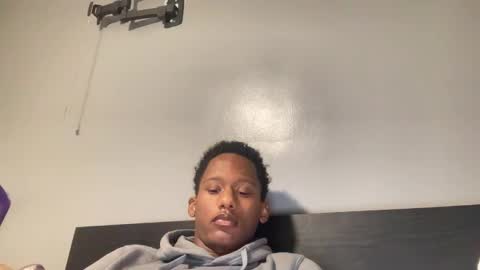 letmeeatup online show from December 23, 11:14 am