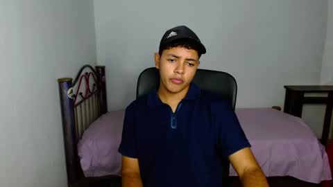 Snapshot of levii_7 chatting on September 10, 11:14 pm      0600AM-1200PM - online show from September 10, 11:14 pm