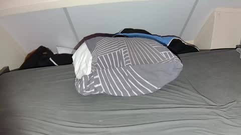 lewenzi online show from April 28, 10:47 pm