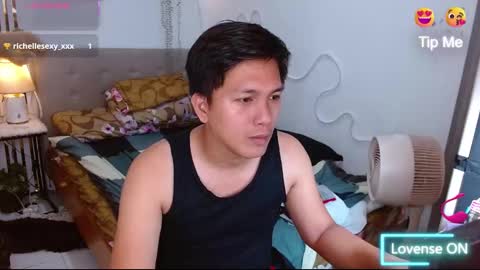 Snapshot of lhiam_glaze chatting on October 25, 8:05 am lhiam_glaze online show from October 25, 8:05 am