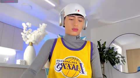 Liam online show from March 4, 12:50 am