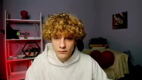 Liam online show from March 6, 6:41 am