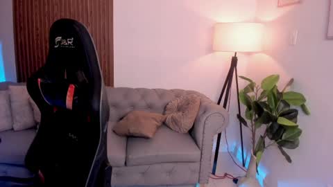 Liam Collins online show from June 3, 11:56 am