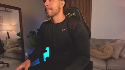 Liam Collins online show from March 16, 11:36 am