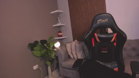 Liam Collins online show from April 14, 12:16 pm