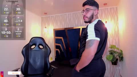 LIAM KLEIN online show from January 16, 11:57 am