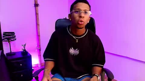 Snapshot of liam_morocho chatting on September 15, 8:21 pm LIAM online show from September 15, 8:21 pm