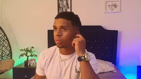 Snapshot of liam_morocho chatting on October 20, 4:16 am LIAM online show from October 20, 4:16 am