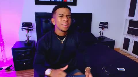 Snapshot of liam_morocho chatting on October 7, 10:25 pm LIAM online show from October 7, 10:25 pm