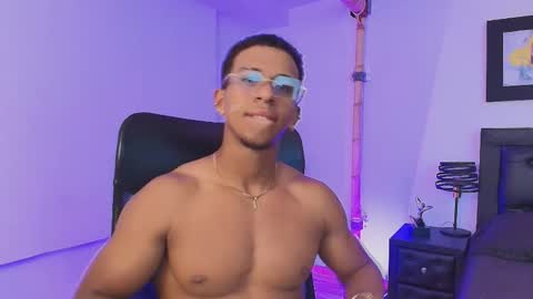 Snapshot of liam_morocho chatting on September 27, 9:56 pm LIAM online show from September 27, 9:56 pm