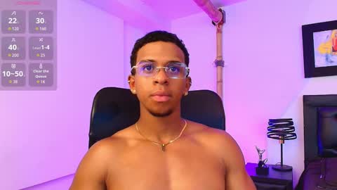 Snapshot of liam_morocho chatting on September 25, 9:35 pm LIAM online show from September 25, 9:35 pm